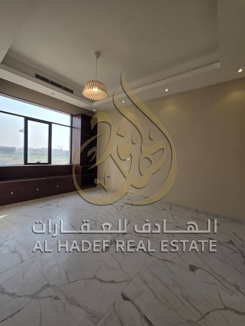 29 WhatsApp Image 2026-10-23 at 17.44. 31 (1). jpeg