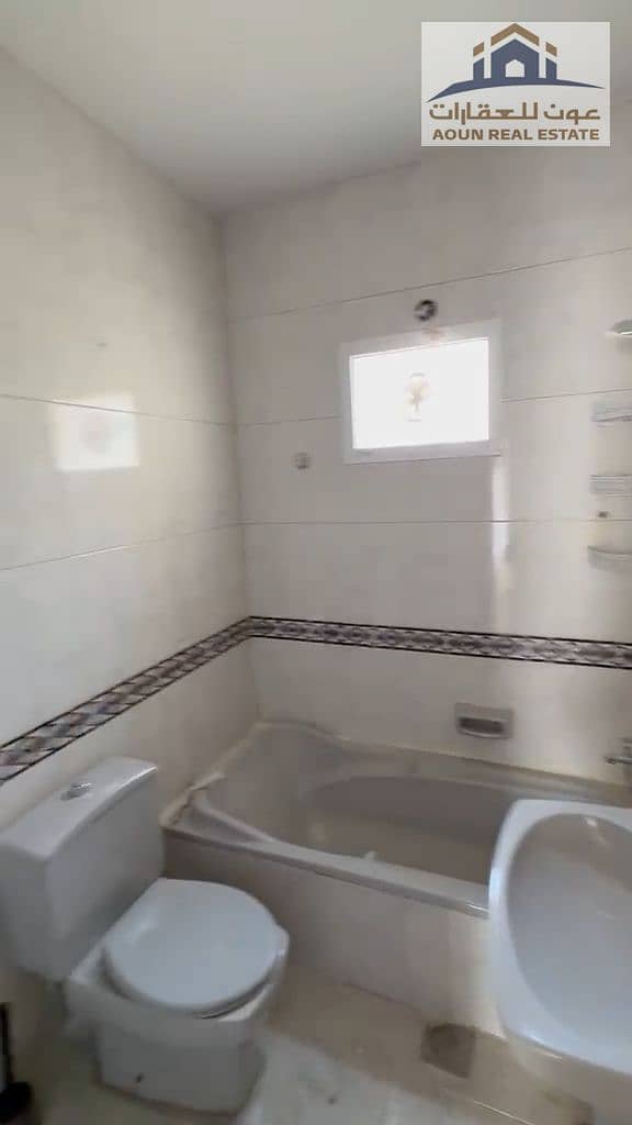 6 WhatsApp Video 2026-10-24 at 1.10. 19 PM_frame_1-41. jpg