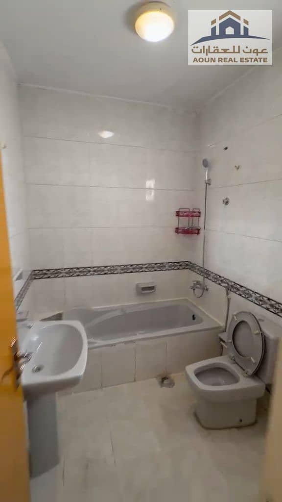 8 WhatsApp Video 2026-10-24 at 1.10. 19 PM_frame_1-28. jpg