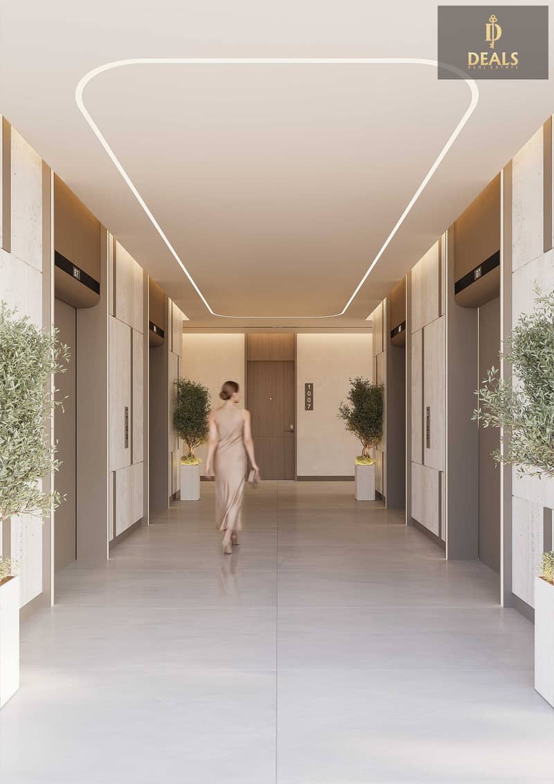 8 08. CORRIDOR CAMERA 2 WITH PEOPLE. jpg