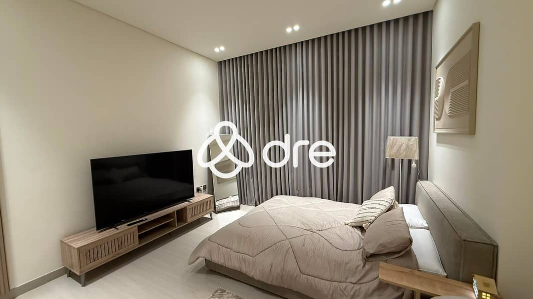 3 WhatsApp Image 2026-10-24 at 13.00. 15 (1). jpeg