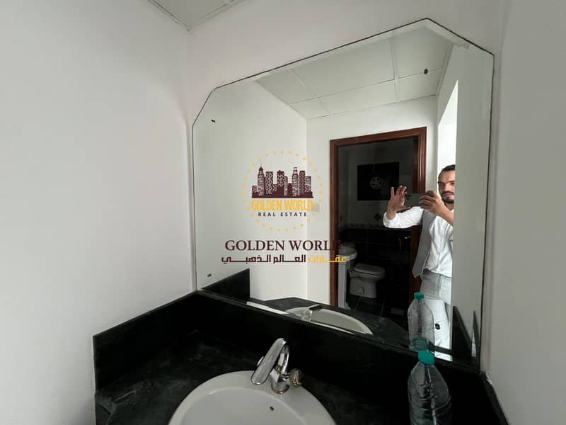 4 WhatsApp Image 2026-10-11 at 17.07. 25 (1). jpeg
