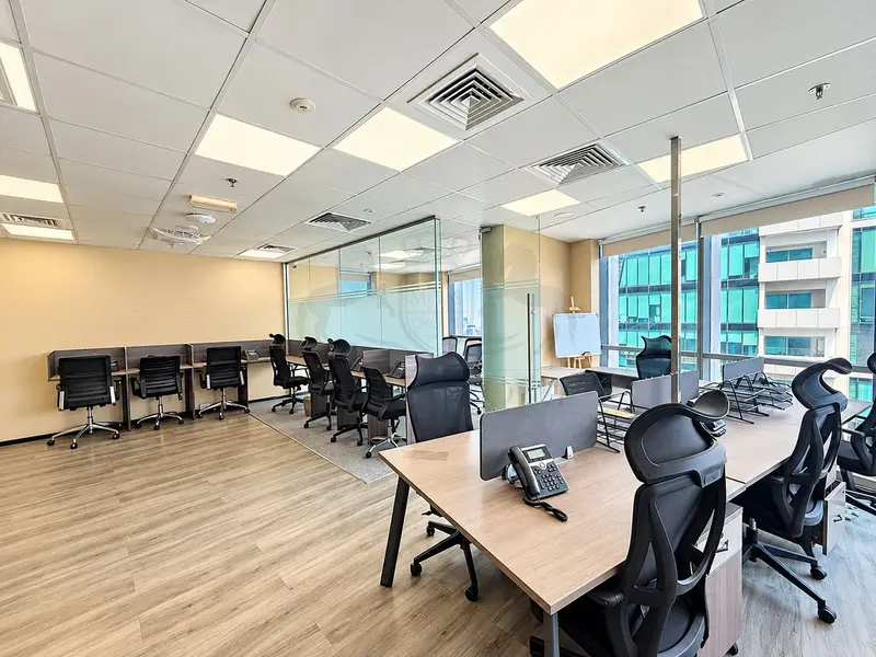 Near Metro | Furnished | High Floor