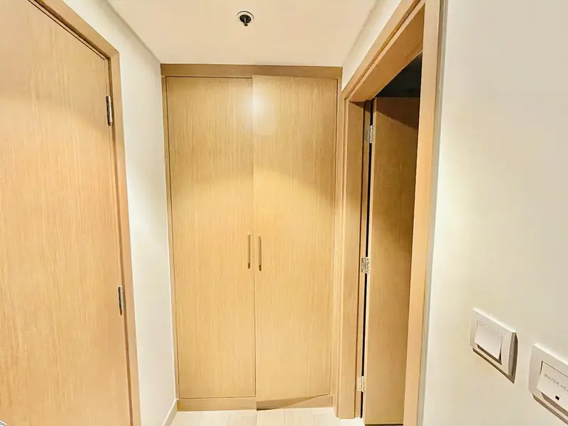 Semi Furnished Amazing 1/BR // Skyline View // Ready to Move // Call Now