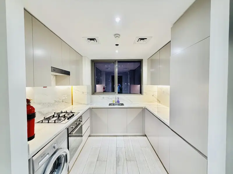 Semi Furnished Amazing 1/BR // Skyline View // Ready to Move // Call Now