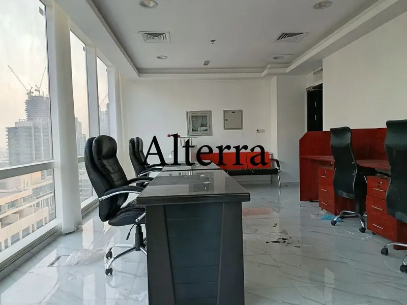 CORNER UNIT | GLASS CABIN | FLOOR TO CEILING WINDOWS