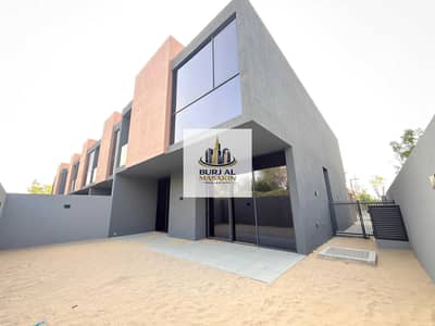 4 Camere Townhouse in affitto a Tilal City, Sharjah - 778b07d0-052c-4ae1-af84-7aea7990f198. jpg
