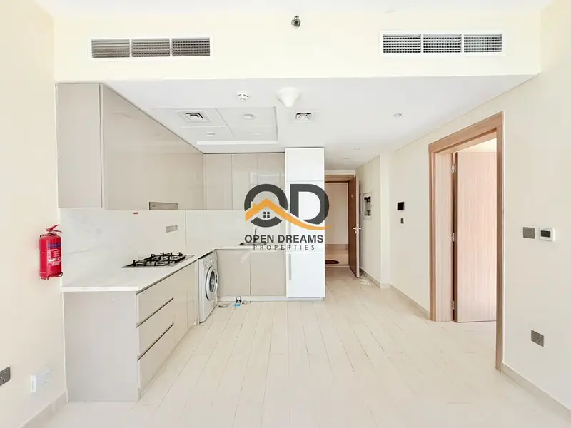 1-bedroom with terrace // Chiller Free // Spacious Layout