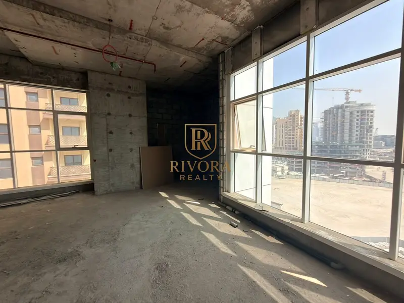 OFFICE | SHELL AND CORE | EASY HIGHWAY ACCESS