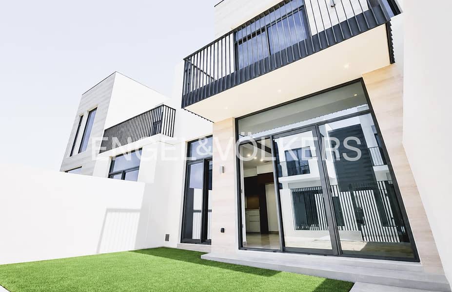Vacant | Back to Back | Prime Internal Location Vacant | Back to Back | Prime Internal Location