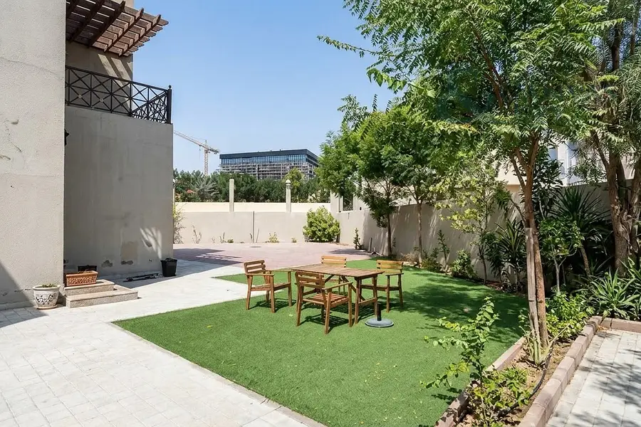 4BR FAMILY VILLA FOR SALE | LARGE PLOT GARDEN POOL
