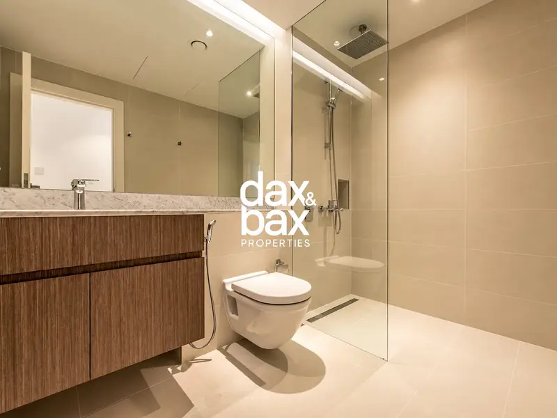 Marina View | Spacious | Modern