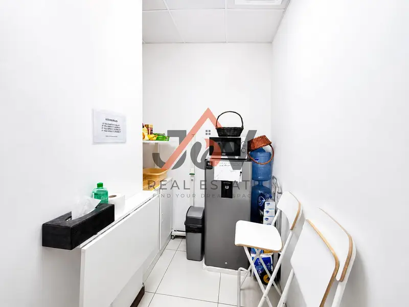 Prime Location | Close to Metro | Partition