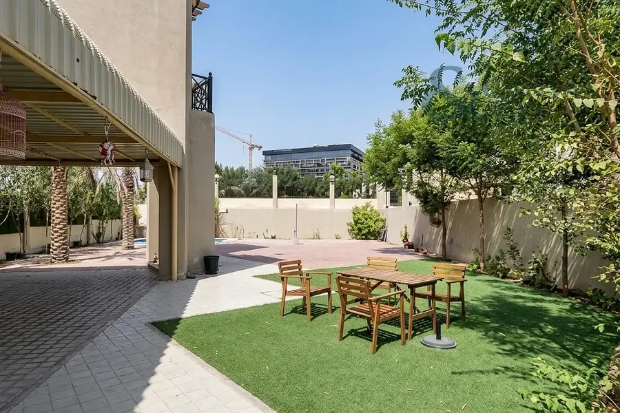4BR FAMILY VILLA FOR SALE | LARGE PLOT GARDEN POOL