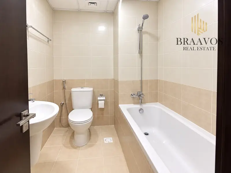 Bright Studio | Silicon Gates 1 | Balcony & City View | 12 Cheques