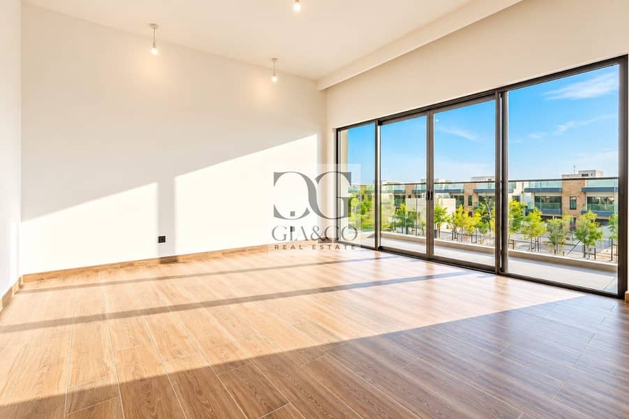 14 Vacant | Lagoon Facing | Prime Location 14