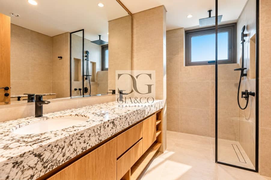 18 Vacant | Lagoon Facing | Prime Location 18