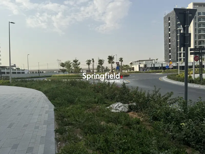 Main Road Facing | Fully Tenanted | Ready Retail