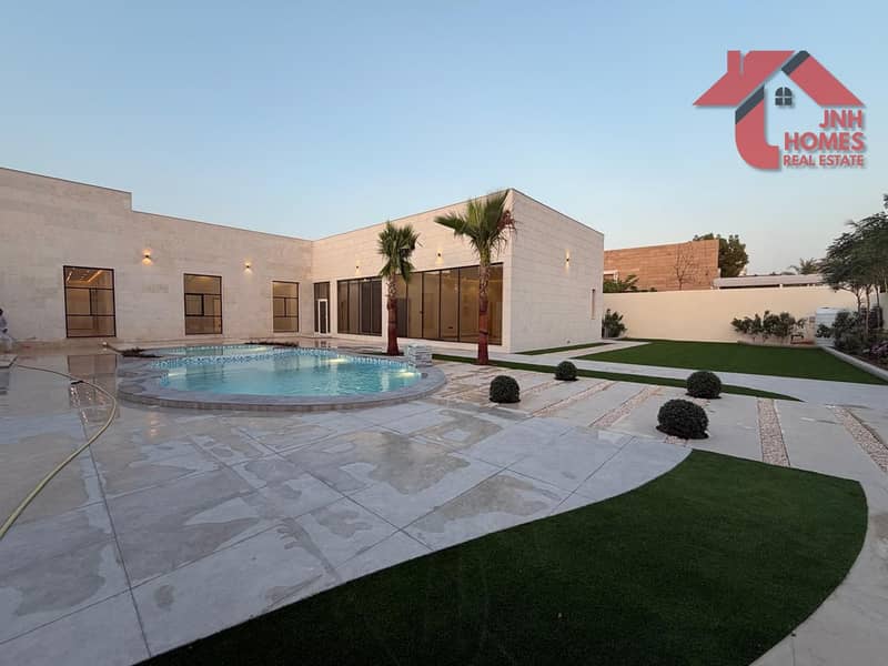 2 poolvillayard. jpeg