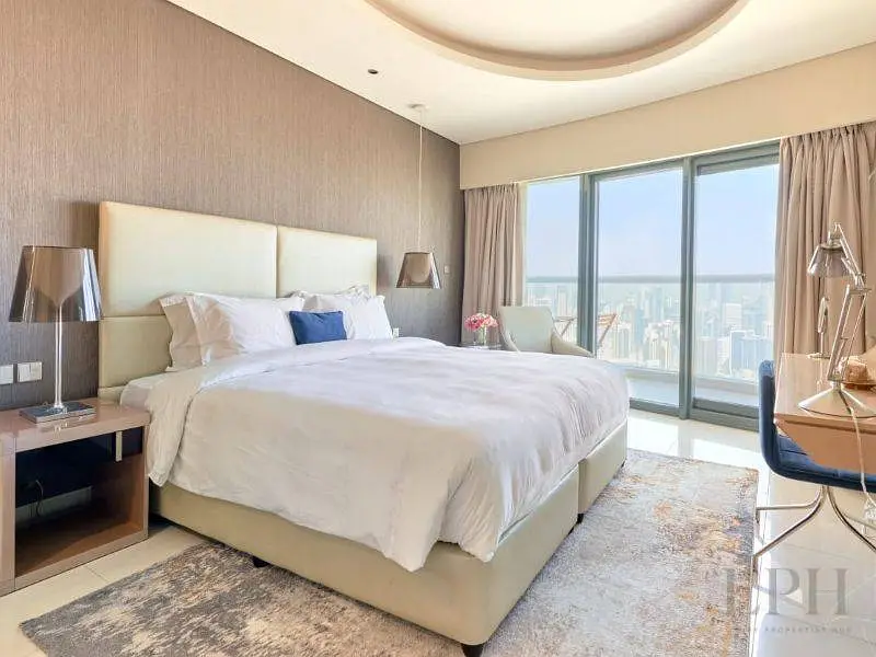 Burj View | Large Layout | Well-Maintained