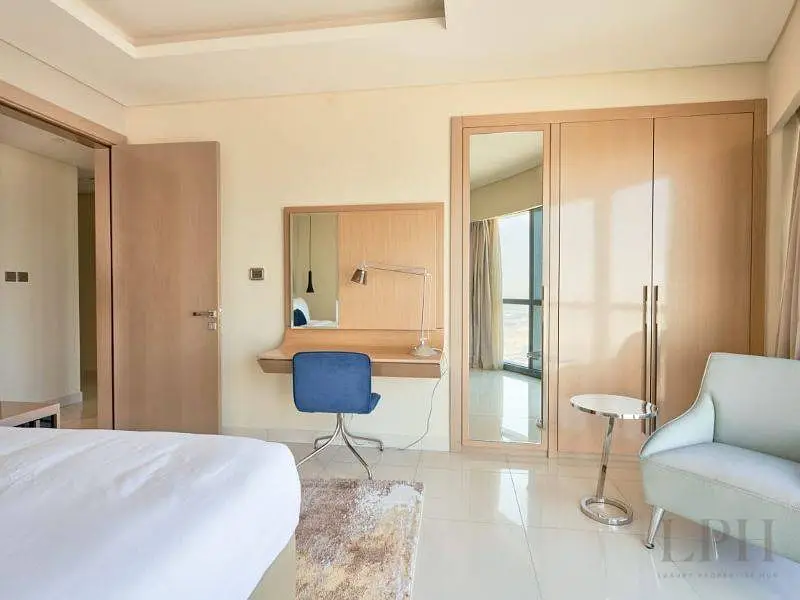 Burj View | Large Layout | Well-Maintained