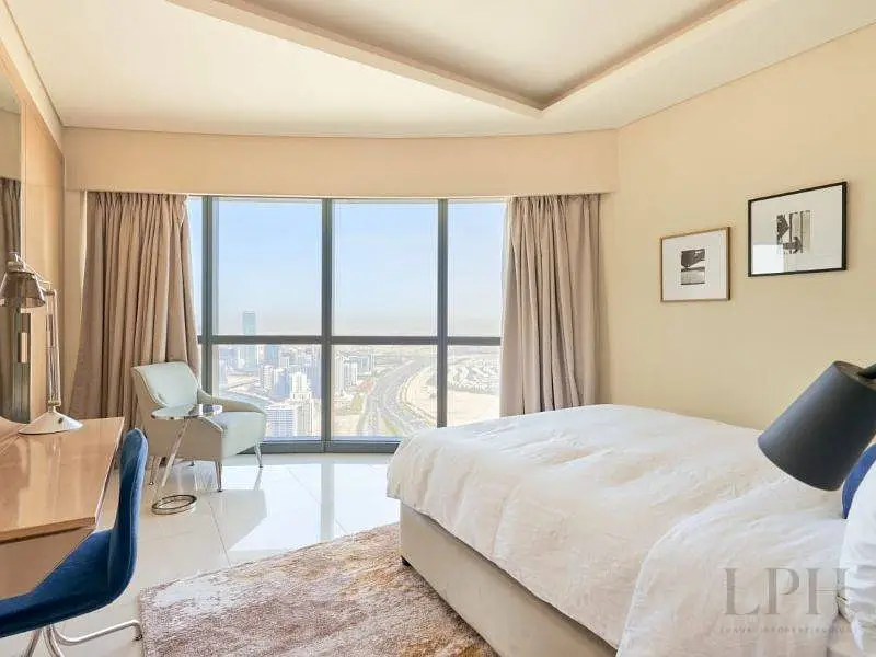 Burj View | Large Layout | Well-Maintained
