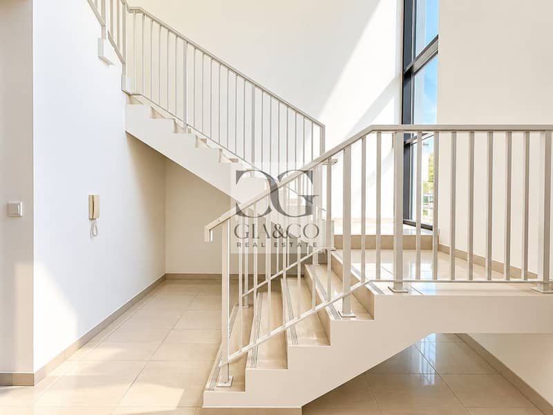 7 Vacant On Transfer | Close To Park | Spacious 7