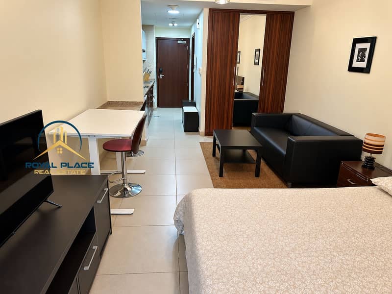 5 Warm Modern Studio Apartment Interior. png