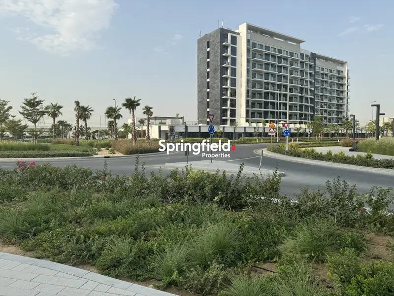 Large Retail Unit | Fully Tenanted | Ready