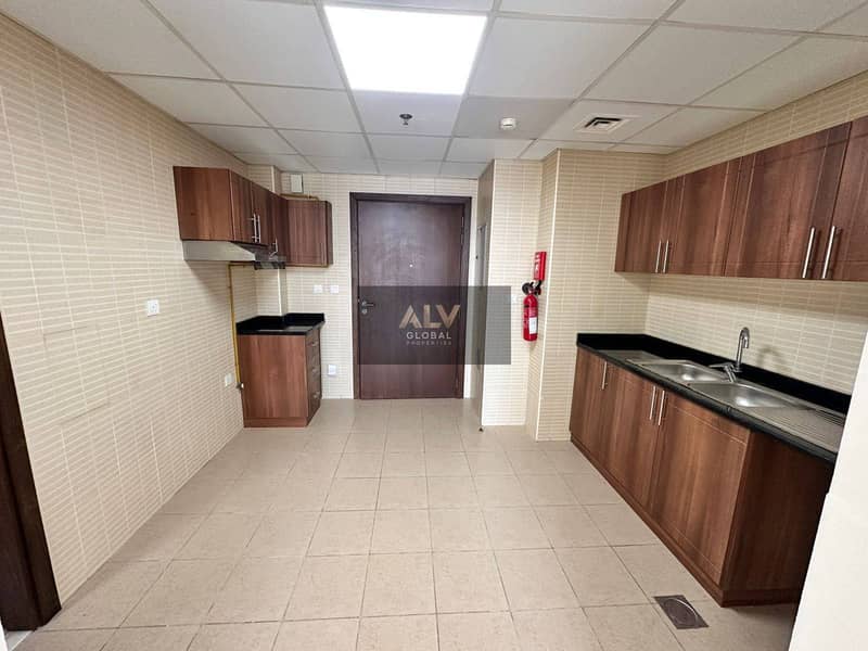 Spacious Layout | Stunning Amenities | Ready to Move Spacious Layout | Stunning Amenities | Ready to Move