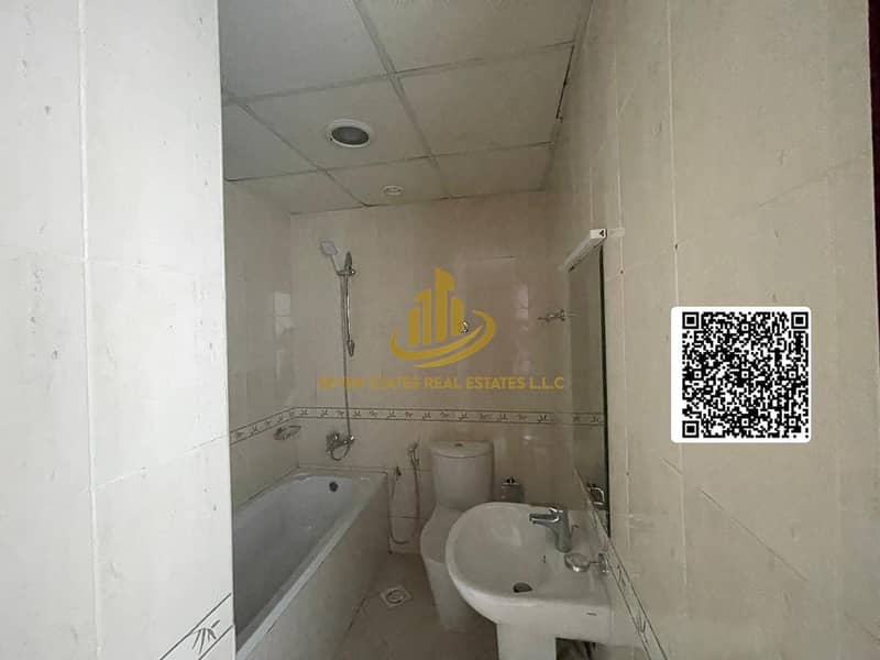 4 7c7e49fb-dede-42c5-adca-8d0ab70fb588. jpg