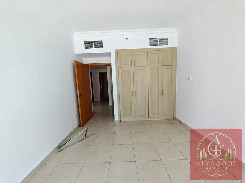 1 MONTH FREE - MODERN 3 BHK - FAMILY BUILDING