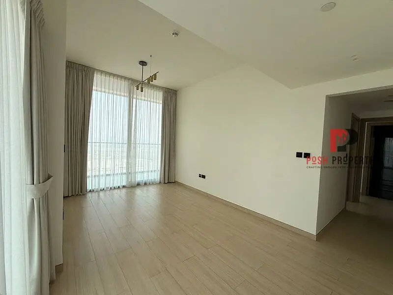 2bhk Bright Unit l Spacious l Ready to move