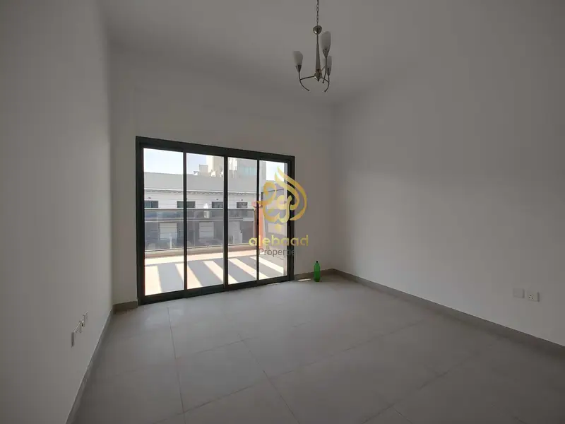 Bright 1BR Apartment | Pine Residence | Balcony & City Views