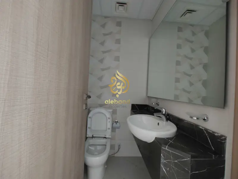 Bright 1BR Apartment | Pine Residence | Balcony & City Views