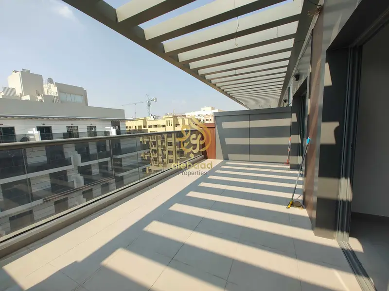 Bright 1BR Apartment | Pine Residence | Balcony & City Views