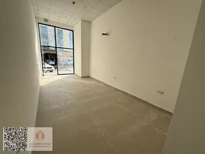 محل تجاري  للايجار في الجرف، عجمان - WhatsApp Image 2026-10-24 at 17.10. 36 (4). jpeg