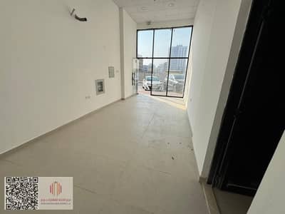 محل تجاري  للايجار في الجرف، عجمان - WhatsApp Image 2026-10-24 at 17.01. 36 (5). jpeg