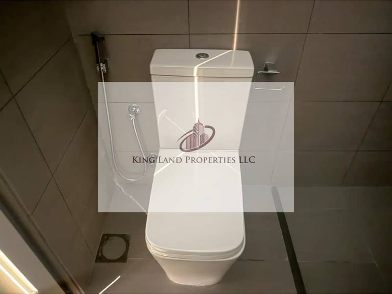 9 f329765f-901e-4a93-b53e-1e4dbf21834c. jpg
