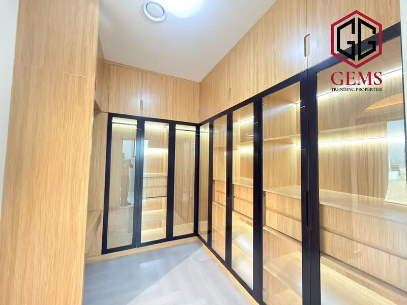 HIGH-QUALITY | MODERN DESIGN | GARDEN AREA