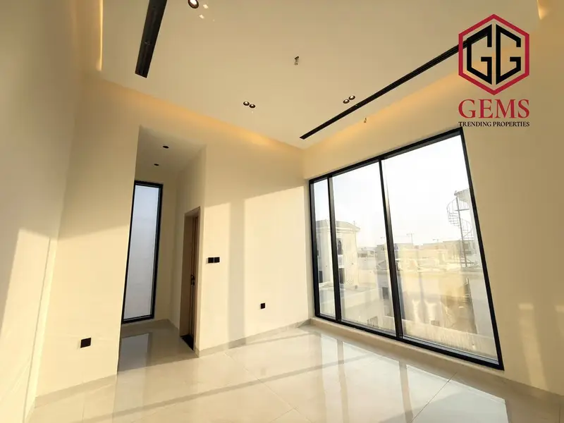 BRAND NEW | ELEGANT | SERVANT BLOCK | GARDEN AREA