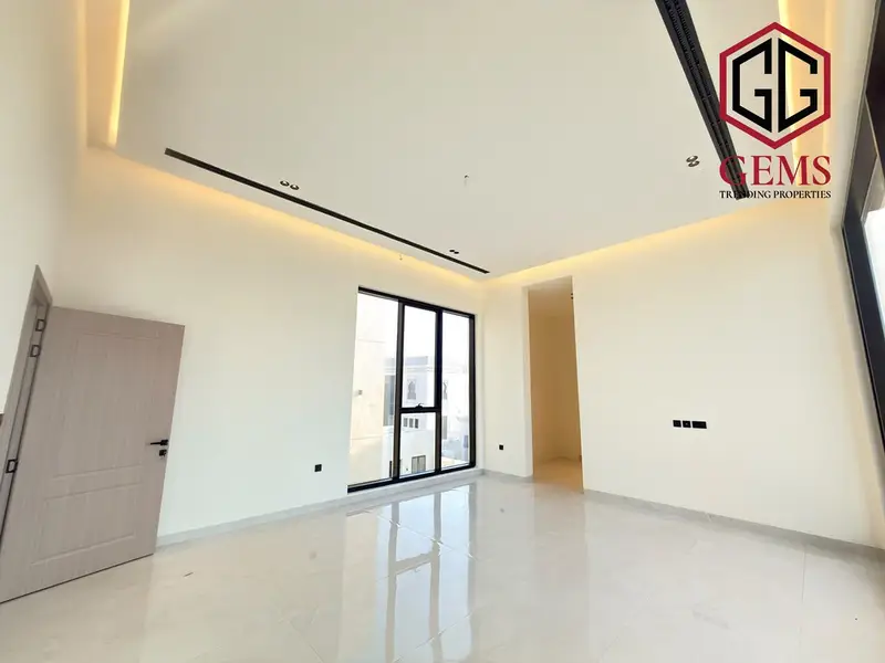 BRAND NEW | ELEGANT | SERVANT BLOCK | GARDEN AREA