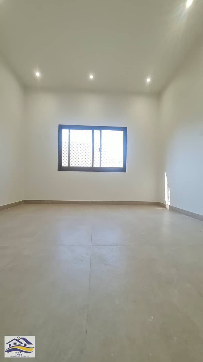 9 830. jpg