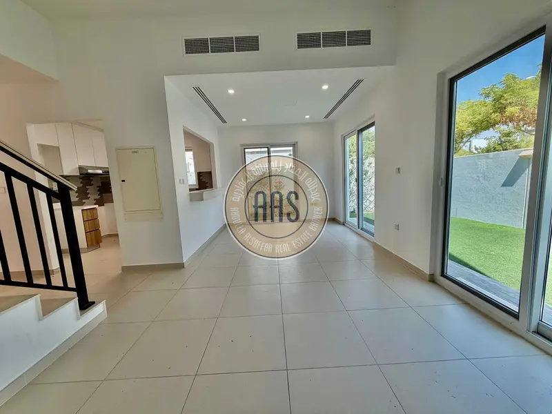 Luxurious 4bedrooms Villa||Multiple Options||Near to Amenities