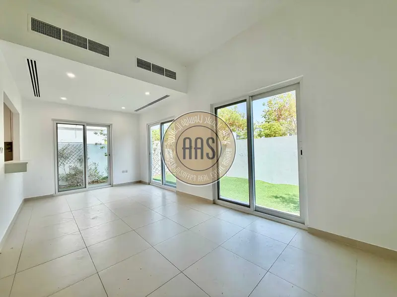 Luxurious 4bedrooms Villa||Multiple Options||Near to Amenities