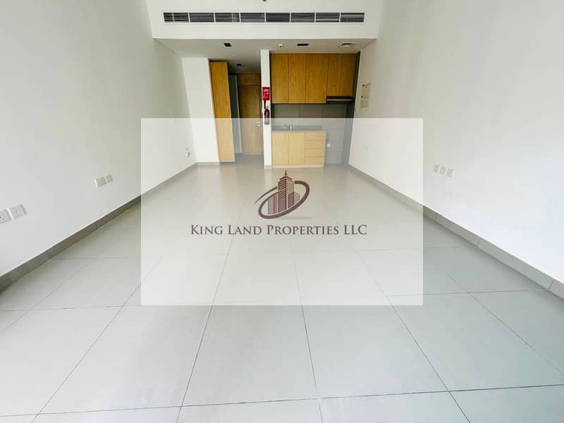 12 cb019da0-a102-4ba0-be26-819b0d834b24. jpg