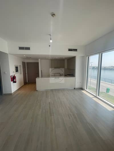 3 habitaciones Apartamento para en Alquiler en Yas Island, Abu Dhabi - WhatsApp Image 2026-10-22 at 11.24. 33 AM (1). jpeg 3 habitaciones Apartamento para en Alquiler en Yas Island, Abu Dhabi - WhatsApp Image 2026-10-22 at 11.24. 33 AM (1). jpeg