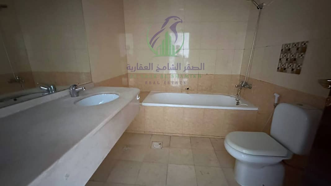 19 apartment-for-rent-2-bedroom-altaawn-alsharqh-bathroom-03. jpg