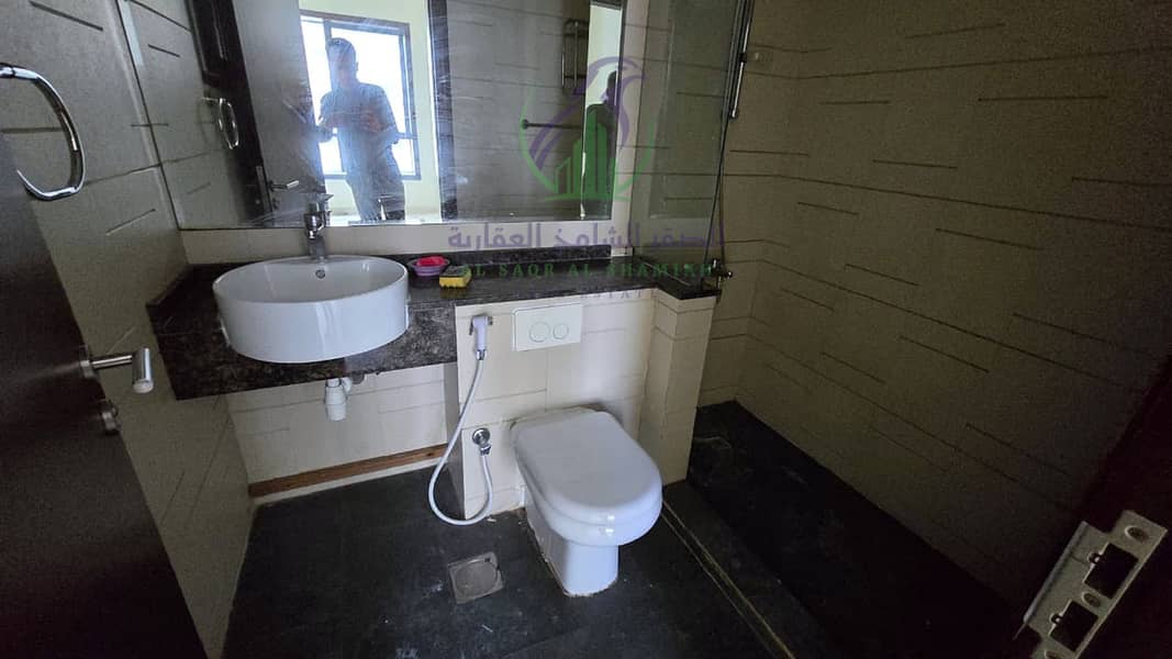 12 apartment-for-rent-1-bedroom-almmzr-alsharqh-bathroom-02. jpg