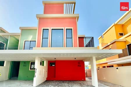 5 Slaapkamers Townhouse te Huur in DAMAC Lagoons, Dubai - Rijwoning in DAMAC Lagoons,Portofino, 5 slaapkamers, 220000 AED - 16970260 5 Slaapkamers Townhouse te Huur in DAMAC Lagoons, Dubai - Rijwoning in DAMAC Lagoons,Portofino, 5 slaapkamers, 220000 AED - 16970260